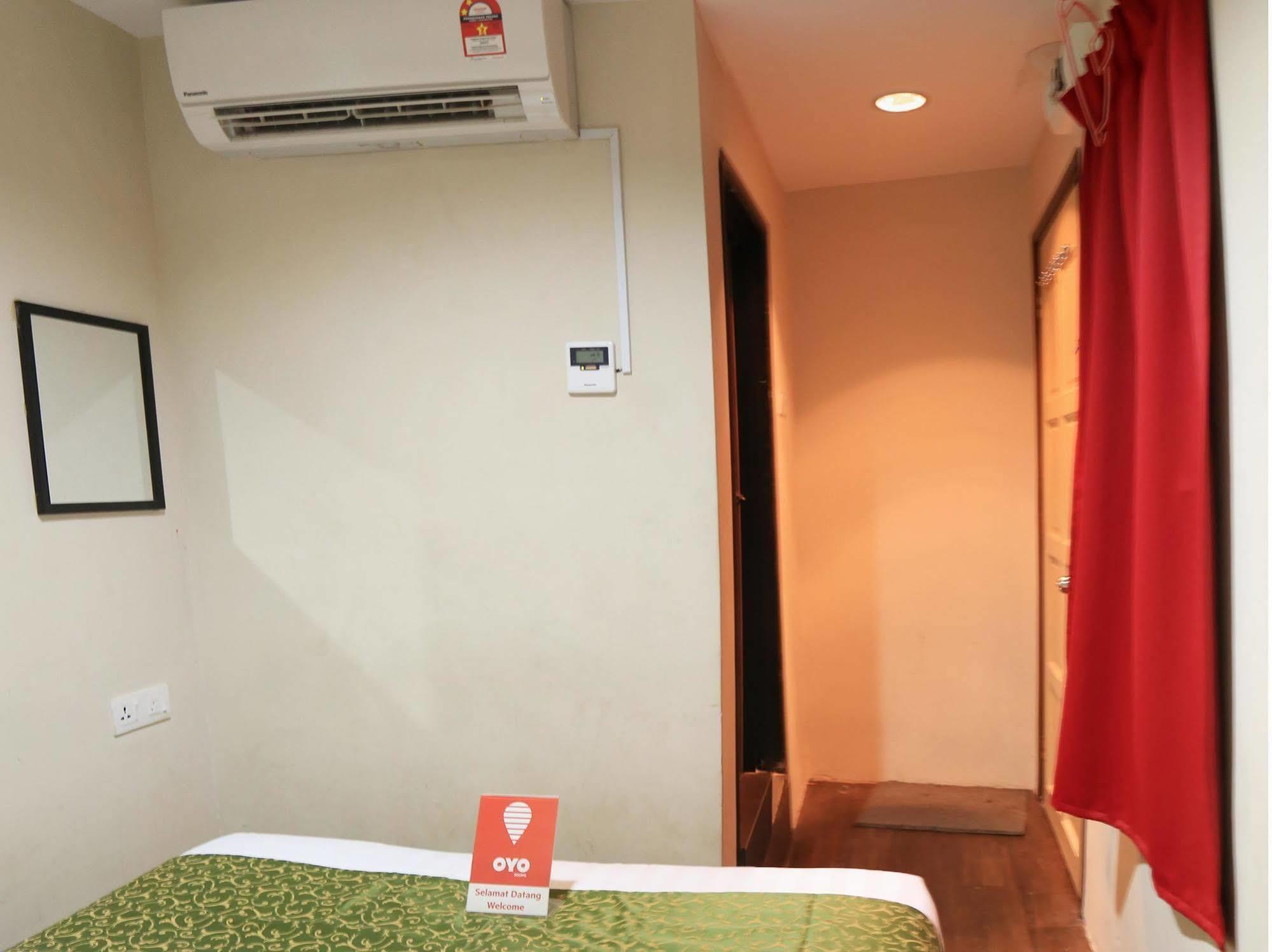 Hotel Surya Palace Kuala Lumpur Exterior photo